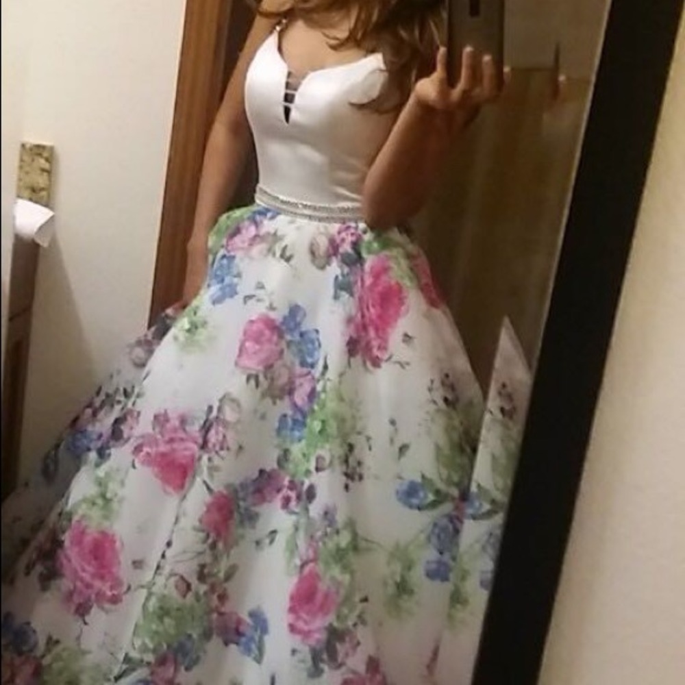 Amazing Ball dress ✨